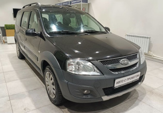 Подержанный автомобиль LADA (ВАЗ) Largus Wagon 2019 года (3 фото)