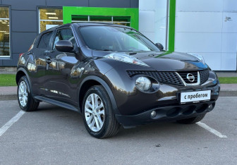 Подержанный автомобиль Nissan Juke 2012 года (7 фото)