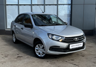 Подержанный автомобиль LADA (ВАЗ) Granta Sedan 2021 года (3 фото)