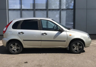 Подержанный автомобиль LADA (ВАЗ) Kalina Hatchback 2008 года (4 фото)