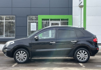 Подержанный автомобиль Renault Koleos 2012 года (8 фото)