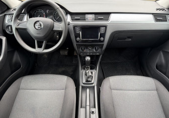 Подержанный автомобиль Skoda Rapid Liftback 2019 года (9 фото)