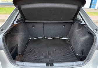 Подержанный автомобиль Skoda Rapid Liftback 2020 года (17 фото)