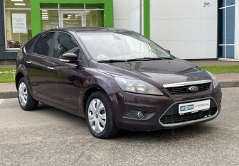 Подержанный автомобиль Ford Focus Hatchback 2009 года (3 фото)