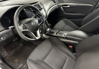 Подержанный автомобиль Hyundai i40 Wagon 2013 года (9 фото)