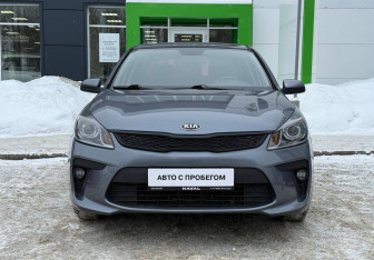 Подержанный автомобиль Kia Rio Sedan 2017 года (2 фото)