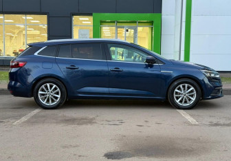 Подержанный автомобиль Renault Megane Wagon 2018 года (4 фото)