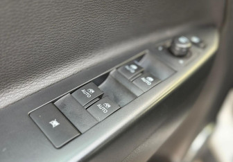 Подержанный автомобиль Opel Antara 2013 года (16 фото)