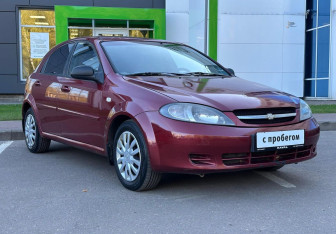 Подержанный автомобиль Chevrolet Lacetti Hatchback 2007 года (3 фото)