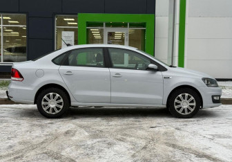 Подержанный автомобиль Volkswagen Polo Sedan 2018 года (4 фото)