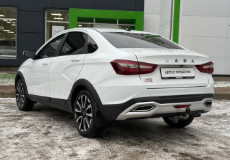 Подержанный автомобиль LADA (ВАЗ) Vesta Sedan 2023 года (7 фото)