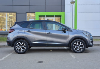 Подержанный автомобиль Renault Kaptur 2018 года (5 фото)