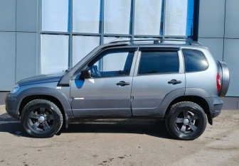 Подержанный автомобиль Chevrolet Niva 2013 года (4 фото)