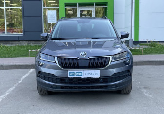 Подержанный автомобиль Skoda Karoq 2020 года (2 фото)