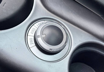 Подержанный автомобиль Mitsubishi Outlander 2007 года (14 фото)