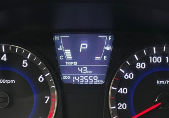 Подержанный автомобиль Hyundai Solaris Hatchback 2012 года (12 фото)