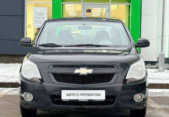 Подержанный автомобиль Chevrolet Cobalt Sedan 2013 года (2 фото)