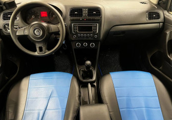 Подержанный автомобиль Volkswagen Polo Sedan 2014 года (15 фото)