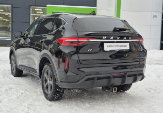 Подержанный автомобиль Haval F7 2022 года (7 фото)