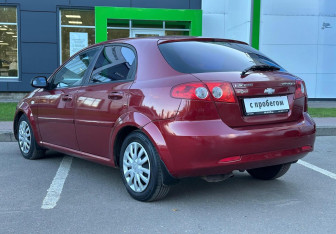 Подержанный автомобиль Chevrolet Lacetti Hatchback 2007 года (7 фото)
