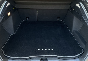 Подержанный автомобиль Renault Arkana 2019 года (18 фото)