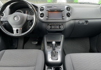 Подержанный автомобиль Volkswagen Tiguan 2013 года (11 фото)