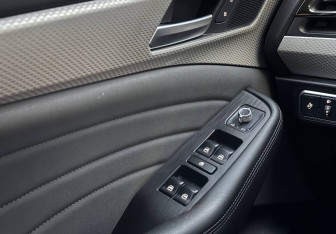 Подержанный автомобиль Haval F7 2022 года (16 фото)