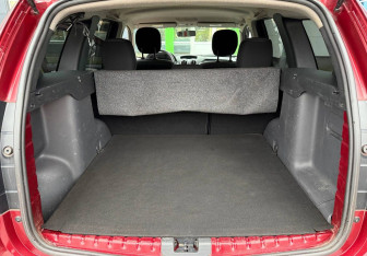 Подержанный автомобиль Renault Duster 2015 года (15 фото)