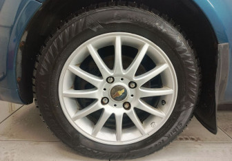 Подержанный автомобиль Chevrolet Lacetti Wagon 2008 года (11 фото)