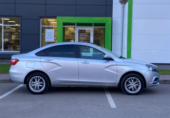 Подержанный автомобиль LADA (ВАЗ) Vesta Sedan 2021 года (4 фото)