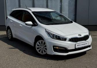 Подержанный автомобиль Kia Ceed Wagon 2016 года (3 фото)