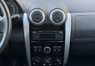 Подержанный автомобиль LADA (ВАЗ) Largus Wagon 2016 года (13 фото)