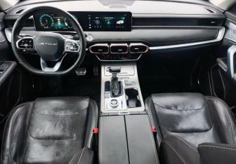 Подержанный автомобиль Jetour X70 Plus 2025 года (13 фото)