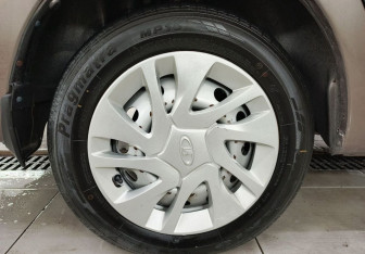 Подержанный автомобиль LADA (ВАЗ) Granta Liftback 2016 года (13 фото)