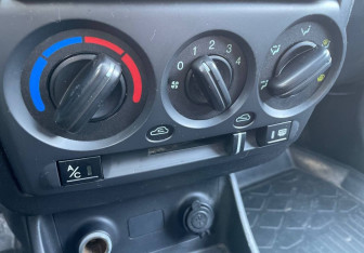 Подержанный автомобиль Hyundai Getz 2010 года (14 фото)