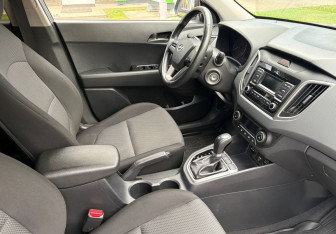 Подержанный автомобиль Hyundai Creta 2020 года (10 фото)
