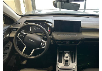 Новый Haval Jolion 2025 (10 фото)