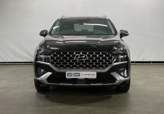 Подержанный автомобиль Hyundai Santa Fe 2021 года (2 фото)
