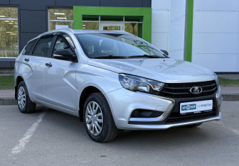 Подержанный автомобиль LADA (ВАЗ) Vesta Wagon 2021 года (3 фото)