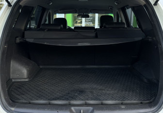 Подержанный автомобиль Hyundai Santa Fe 2011 года (17 фото)