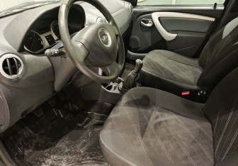 Подержанный автомобиль LADA (ВАЗ) Largus Wagon 2019 года (14 фото)