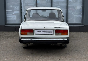 Подержанный автомобиль LADA (ВАЗ) 2107 2010 года (7 фото)