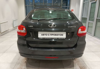 Подержанный автомобиль LADA (ВАЗ) Granta Sedan 2014 года (7 фото)