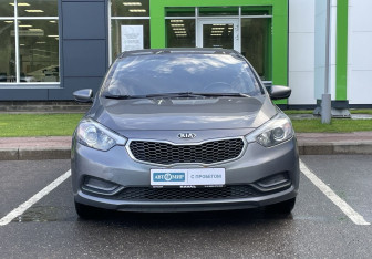 Подержанный автомобиль Kia Cerato Sedan 2014 года (2 фото)