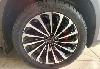 Подержанный автомобиль Exeed TXL 2022 года (24 фото)