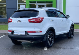 Подержанный автомобиль Kia Sportage 2012 года (5 фото)