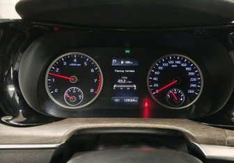Подержанный автомобиль Kia K5 2021 года (14 фото)