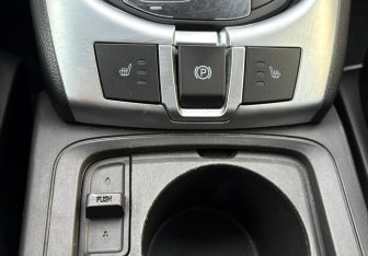 Подержанный автомобиль Opel Antara 2013 года (15 фото)