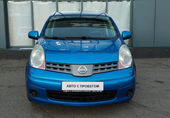 Подержанный автомобиль Nissan Note 2007 года (2 фото)