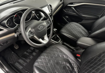 Подержанный автомобиль LADA (ВАЗ) Vesta Sedan 2018 года (10 фото)